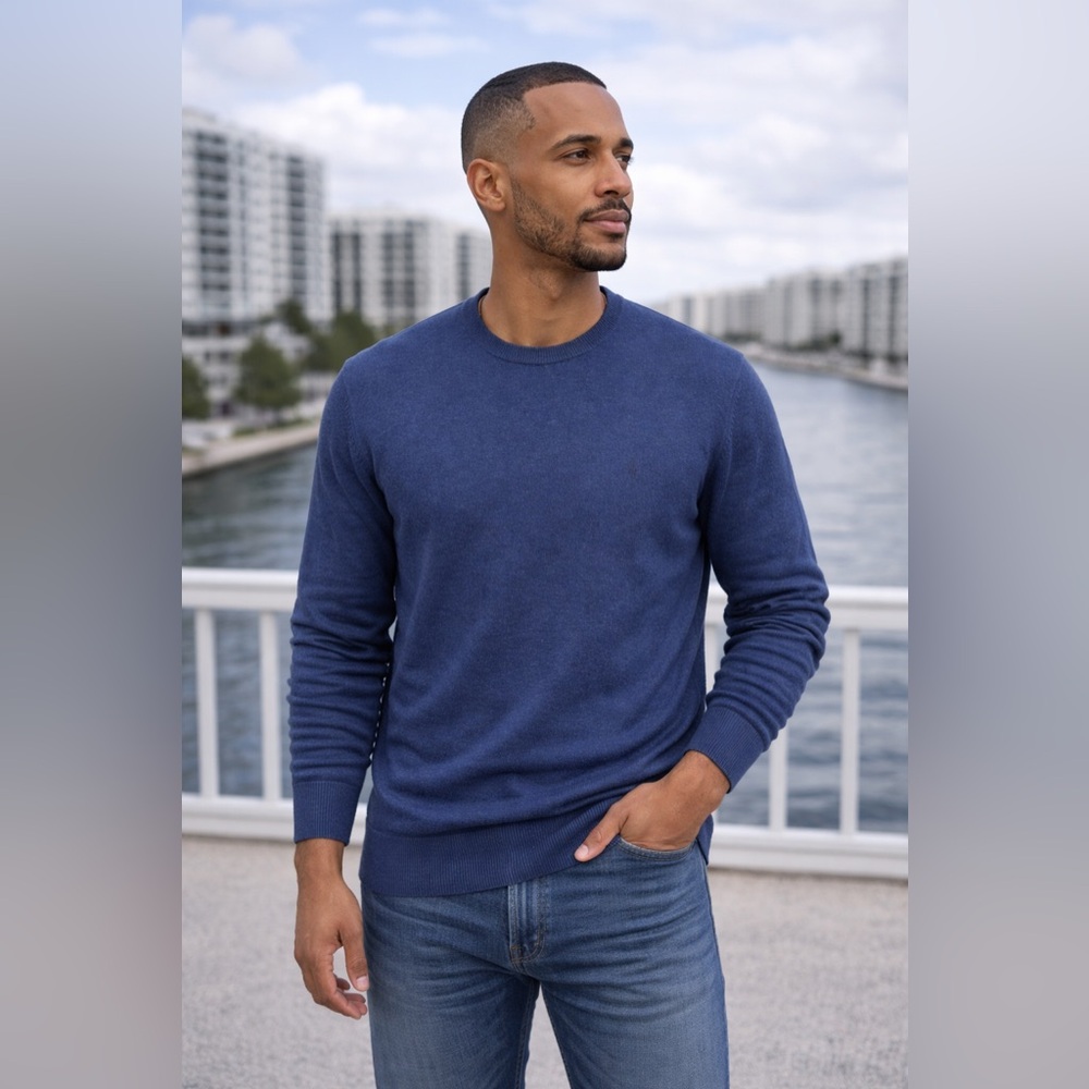 Ralph Lauren Men's Charcoal/ navy Crewneck Sweater. B49